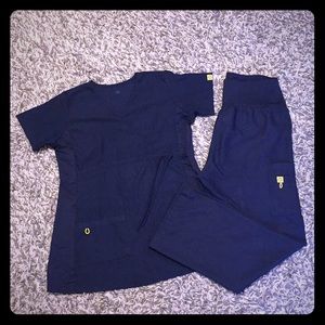 Wonderwink Maternity Scrubs Set